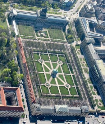 München_-_Hofgarten_(Luftbild)-2.jpg